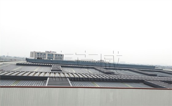 大型廠房通風(fēng)采光天窗 大型廠房通風(fēng)采光天窗