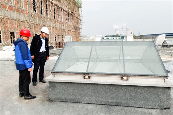 麥克威不銹鋼電動排煙采光天窗 麥克威不銹鋼電動排煙采光天窗