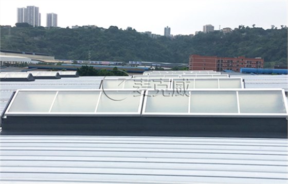 三角型電動采光排煙天窗 三角型電動采光排煙天窗