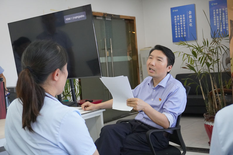 麥克威奮斗主題培訓(xùn)會2 麥克威奮斗主題培訓(xùn)會2